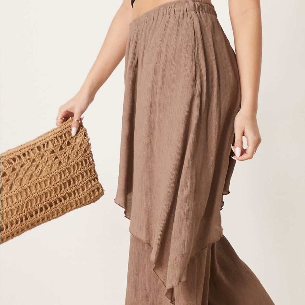 Elegant Brown Women's crinkle pant